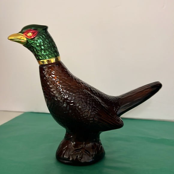 Vintage 1972 Avon Pheasant Bottle after shave - Picture 2 of 6